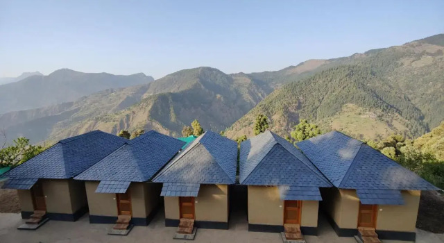 Heavenly Forest Huts, 예약 호텔 Halgarh 인도