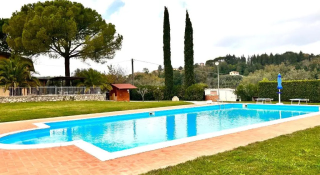 I Girasoli di Lari, Book Hotel Lari Tuscany