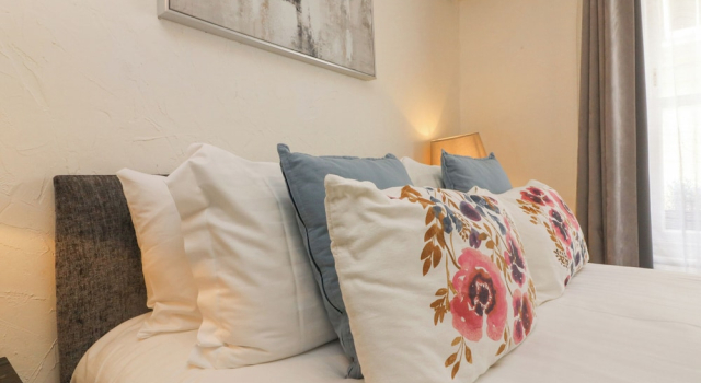 Harbour Cottage, Забронировать Дом для отпуска Отели Илфракомб с парковкой, рядом с Статуя «Истина», Парковка