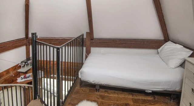 Номер Standard Bridge St. Condominium R2 3 Bedroom Condo by RedAwning