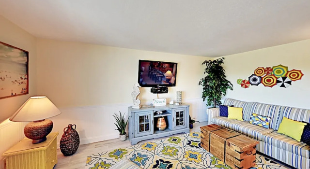 19610 Gulf Blvd Condo Unit 203 2 Bedrooms 2 Bathrooms Condo