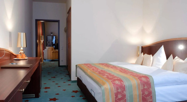 Stadthotel Stern, Забронировать Отель Отели Висмара с парковкой, рядом с Церковь Святого Георгия, Парковка