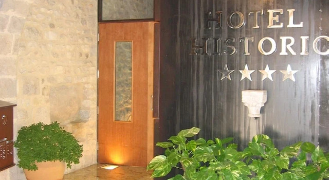 Апартаменты Hotel Històric
