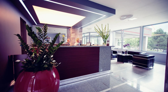 Hotel Śląsk, Забронировать Отель Фабрична 