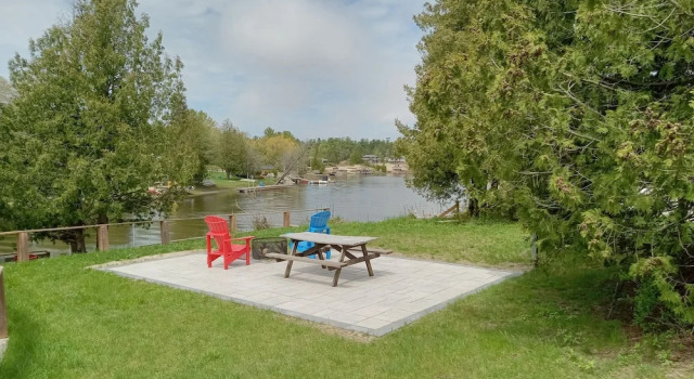 Двухместный номер Standard с видом на реку Sauble River Marina and Lodge Resort