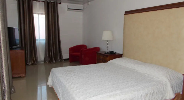 Hotel Ritz Lauca, Book Hotel Hotels in Menongue with Breakfast, Breakfasts