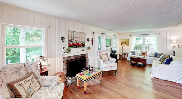 216 Pimlico Pond Road Home 3 Bedrooms 2 Bathrooms Home, Buchen Sie Ferienhaus Mashpee Cape Cod