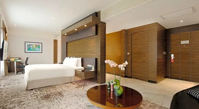 Двухместный люкс c 1 комнатой Holiday Inn Shanghai Hongqiao West by IHG
