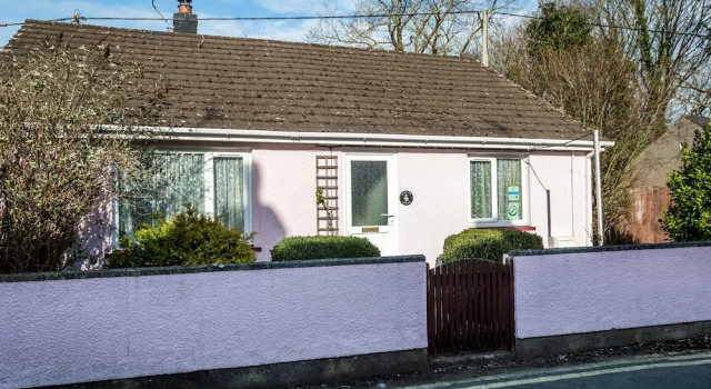 Roselea - 3 Bedroom Cottage - Carew, Забронировать Дом для отпуска Кэру Южный Уэльс