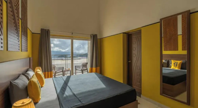Двухместный номер Deluxe с балконом и с красивым видом из окна The Hosteller Kodaikanal