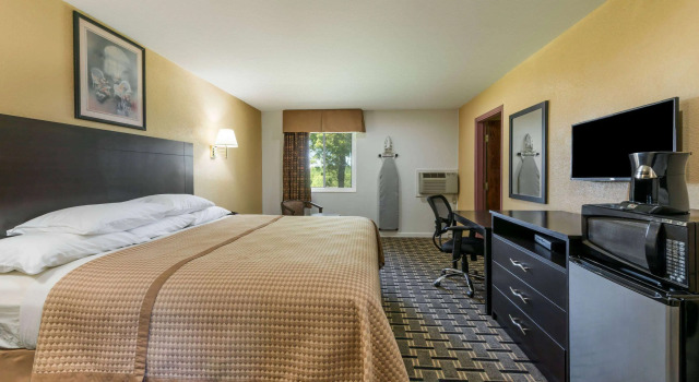 Super 8 Higginsville, Boek Mini-hotel Hotels in Higginsville met parkeren, Parkeren