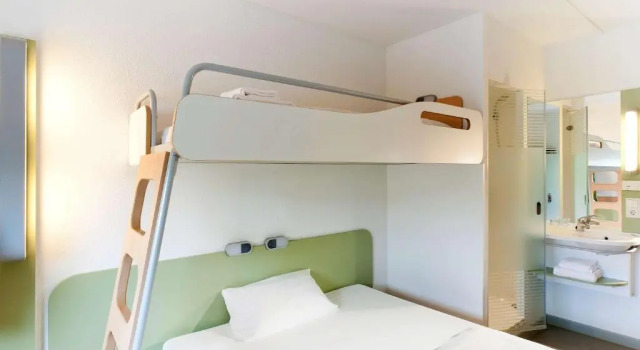 Четырёхместный номер Standard ibis Budget Paris La Villette 19ème