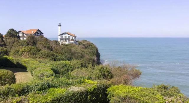 Апартаменты Bright T2 with balcony and sea view in Biarritz