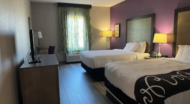 Четырёхместный номер Standard La Quinta by Wyndham Milledgeville