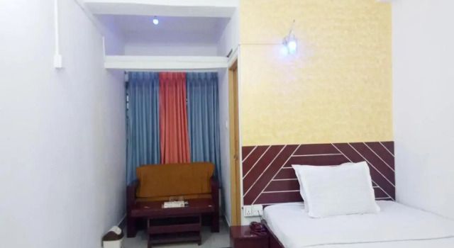 Shopnonir Hotel & Restaurant