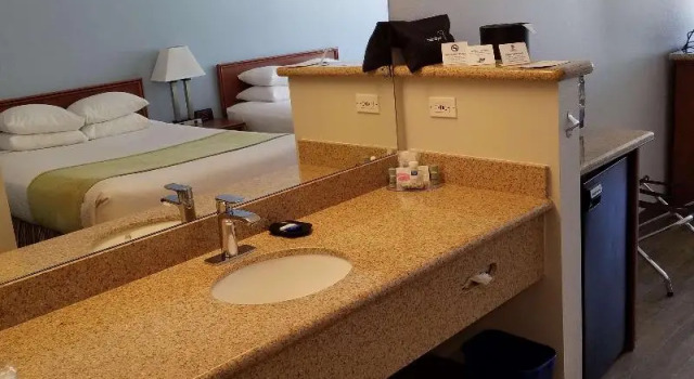 Номер Standard Best Western Sandy Inn