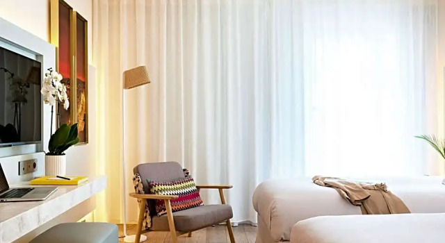 Двухместный номер Superior Croisette Beach Hotel Cannes - MGallery Collection