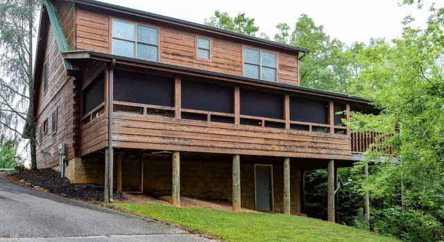 Douglas Lake Hilltop Hideaway, Buchen Sie Hotel Dandridge Tennessee