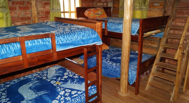 Hostal Rosita Guayama Quilotoa, Book Pension Quilotoa Cotopaxi