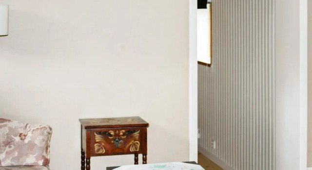 4 Person Holiday Home in Tallberg-by Traum, Rezerwuj Apartament Hotele w Svealand z parkingiem, Parking