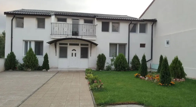 B&B Duo Caffe Baneasa, Book Bed and Breakfast Sector 1 Bucharest, near Băneasa Forest