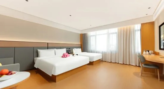 Wutong Yueju Hotel（Yantai University Wanxiang Hui Store）