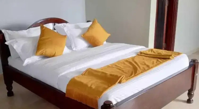 Ayeba Zion Hotel, Book Hotel Western Uganda National Parks Western Uganda