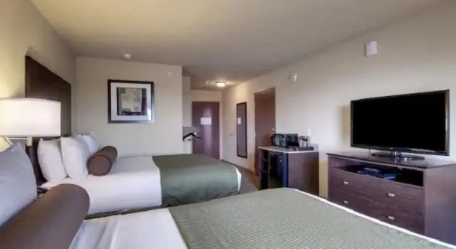 Номер Standard AmericInn by Wyndham Oshkosh
