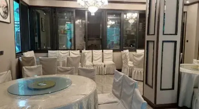Pengyu Hotel