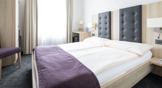 Двухместный номер Standard c 1 комнатой Hotel Lötschberg