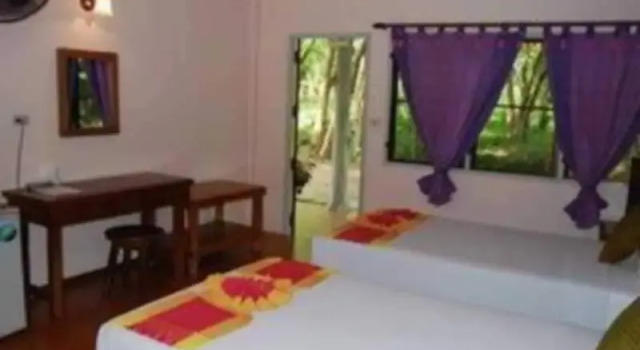 Country Lake Nature Lodge, Забронировать Отель Ban Nam Song Nakornsawan Province