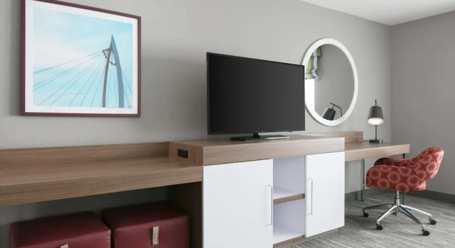 Четырёхместный номер Standard с видом на залив Hampton Inn By Hilton Wichita Northwest