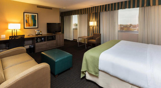 Двухместный номер Premium Holiday Inn Des Moines-Downtown-Mercy Campus by IHG