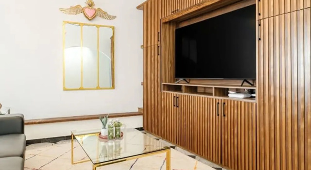 Апартаменты Art Deco Style Condo 2min Walk to Lincoln Park