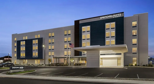 SpringHill Suites by Marriott Camp Hill, Buchen Sie Hotel Camp Hill 