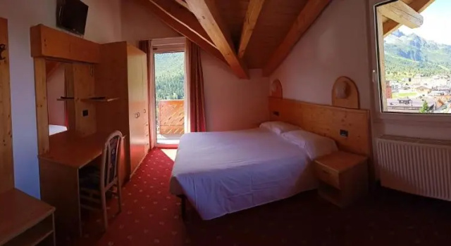 Hotel Cielo Blu, Забронировать Отель Пассо-дель-Тонале Трентино-Альто-Адидже, рядом с Подъемник Колониа Виджили - Тонале