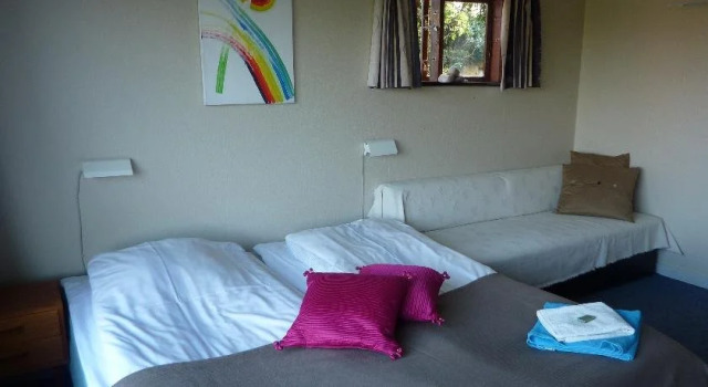 Tines Gjestehûz, Reserva ahora Hotel Hoteles en Bornholm con aparcamiento, Aparcamiento