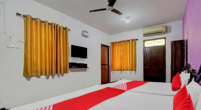 OYO Flagship 80693 New Galaxy Guest House, Rezerwuj Pensjonat Calangute North Goa