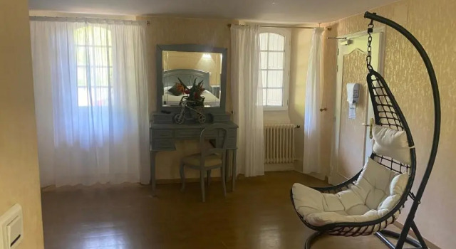 Четырёхместный номер Standard Hotel Le Sully