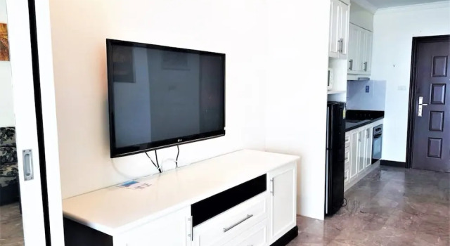 30th Floor Beach Condo With Stunning sea Views