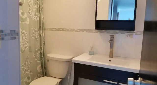 Апартаменты Comfort Beachfront Coral Beach Condo 305