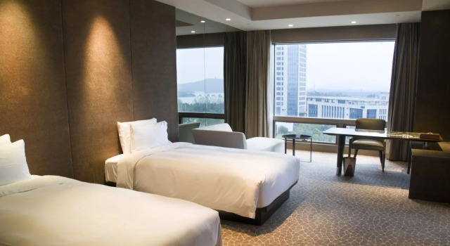 Grand King Town Hotel Wuxi, Buchen Sie Hotel Bin Hu Wuxi