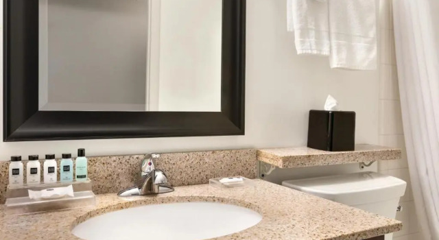 Номер Standard Country Inn & Suites by Radisson, Traverse City, MI