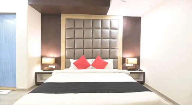 Hotel Grand Majestic, Забронировать Отель Отели штата Раджастхана с парковкой, Парковка
