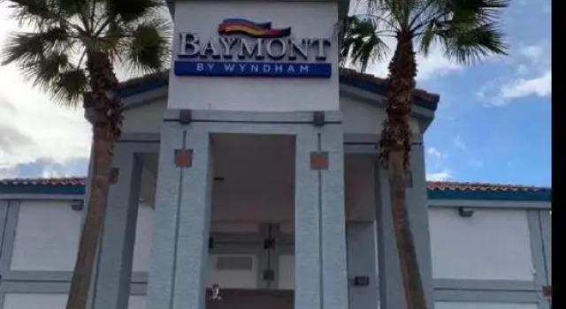 Кровать в общем номере Baymont by Wyndham Casa Grande