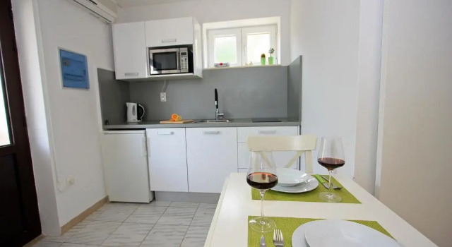 Апартаменты c 1 комнатой с видом на сад Apartments Omo 1