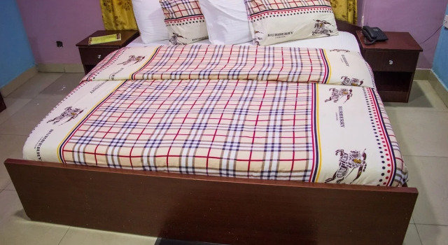 Номер Standard November 5 Hotel Lagos