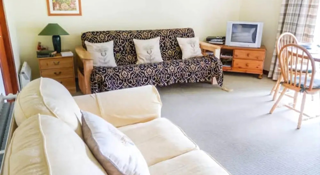 Affric View, Buchen Sie Ferienhaus Hotels in Schottland mit Parkplatz, Parkplätze