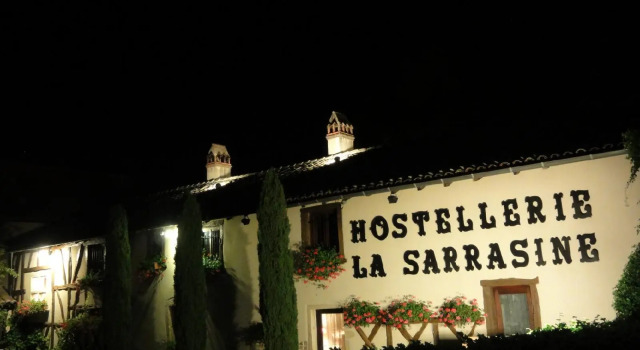 Auberge La Sarrasine, Забронировать Хостел Конфрансон Овернь-Рона-Альпы