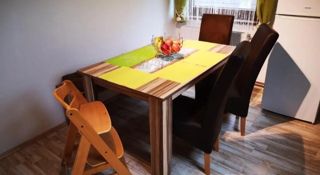 Ferienwohnung Haus Pirkebner, Rezerwuj Hotel Hotele w Karyntia z parkingiem, Parking
